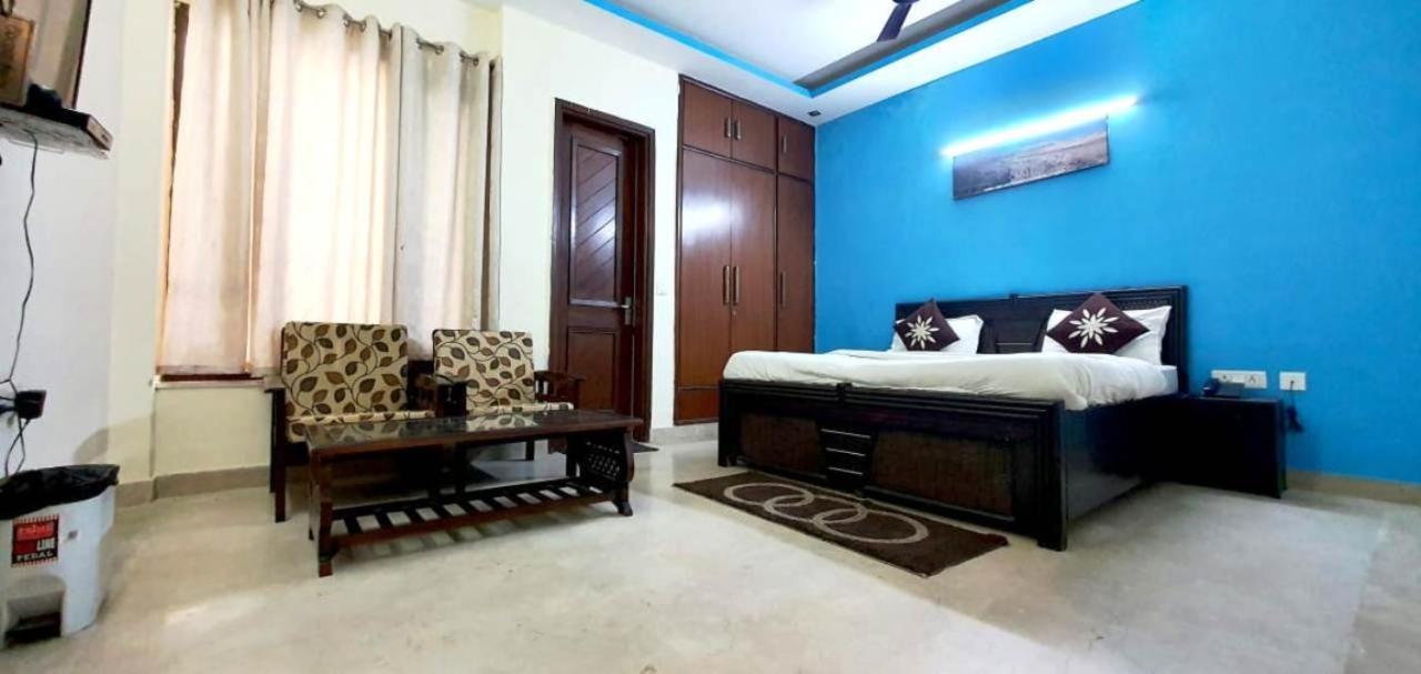 Hotel Inn Noida Esterno foto