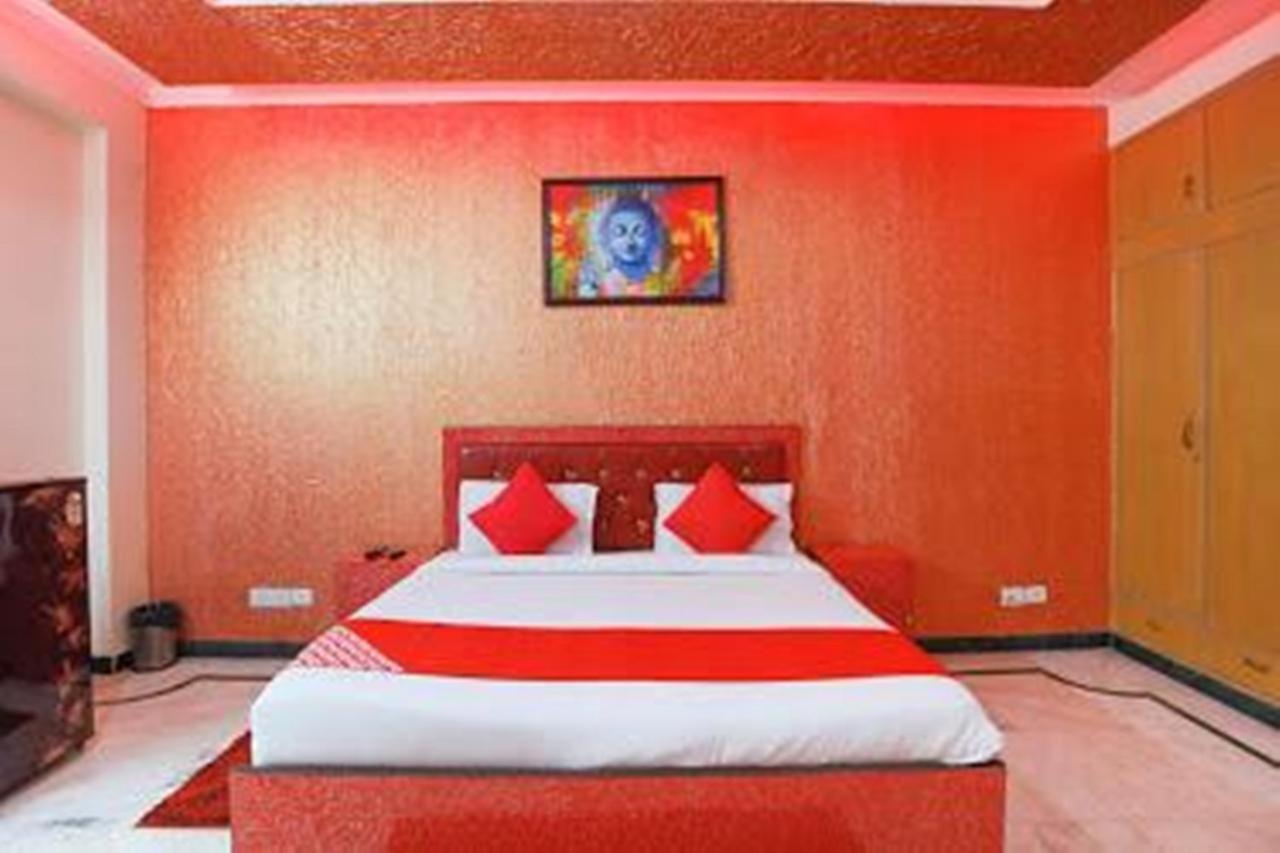 Hotel Inn Noida Esterno foto